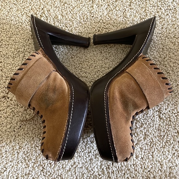 Coach Tan Suede Tassel Mules Clogs - Picture 4 of 7